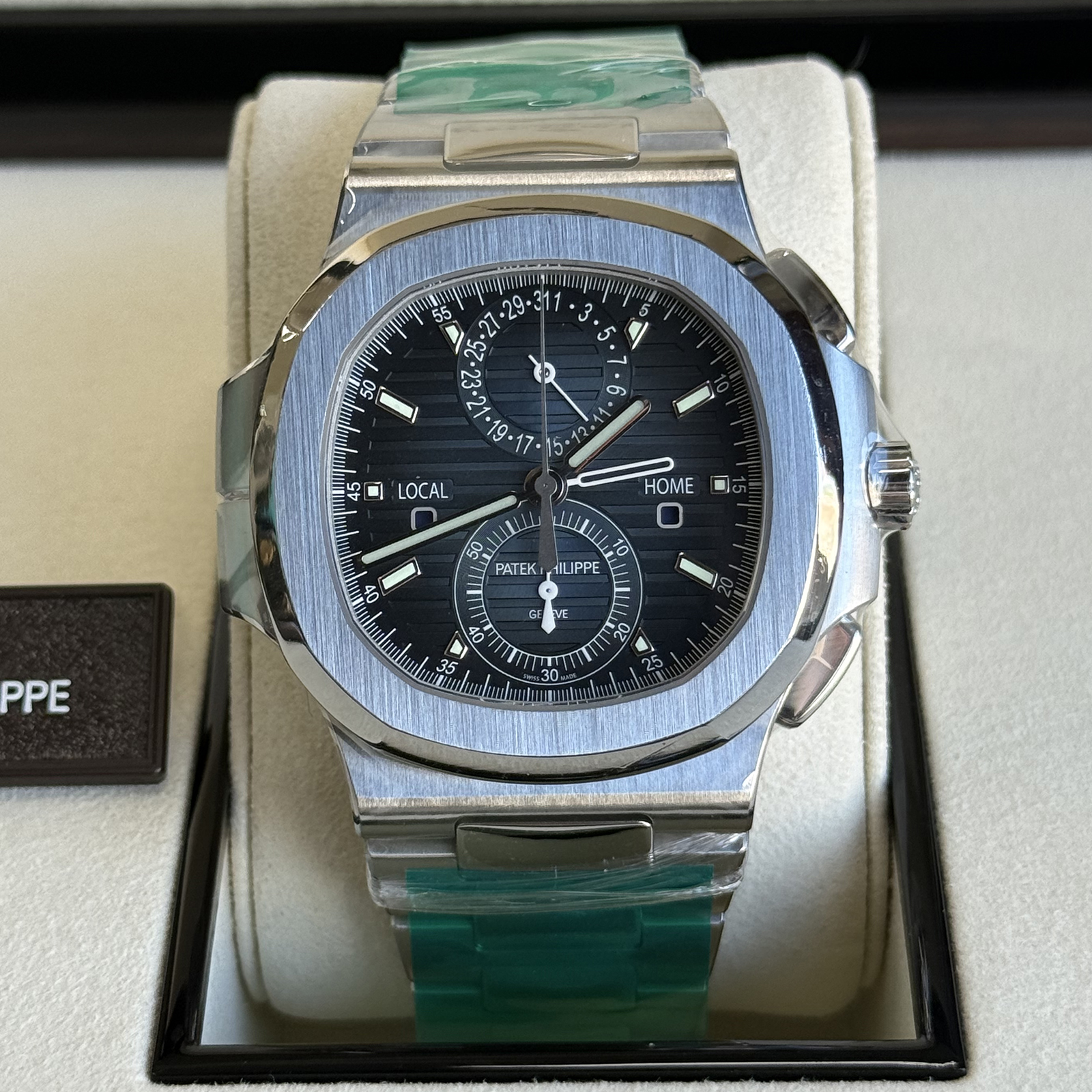 Patek Philippe Nautilus 5990/1A Full Set