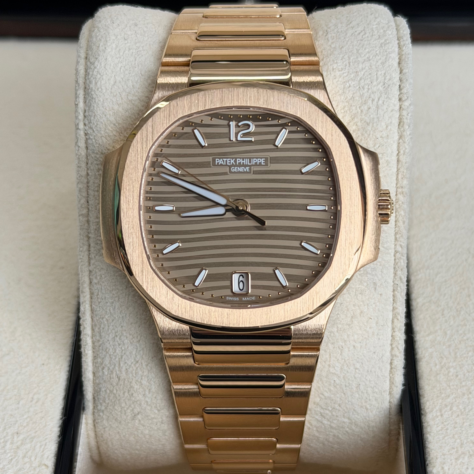 Patek Philippe Nautilus 7118/1R – 2024