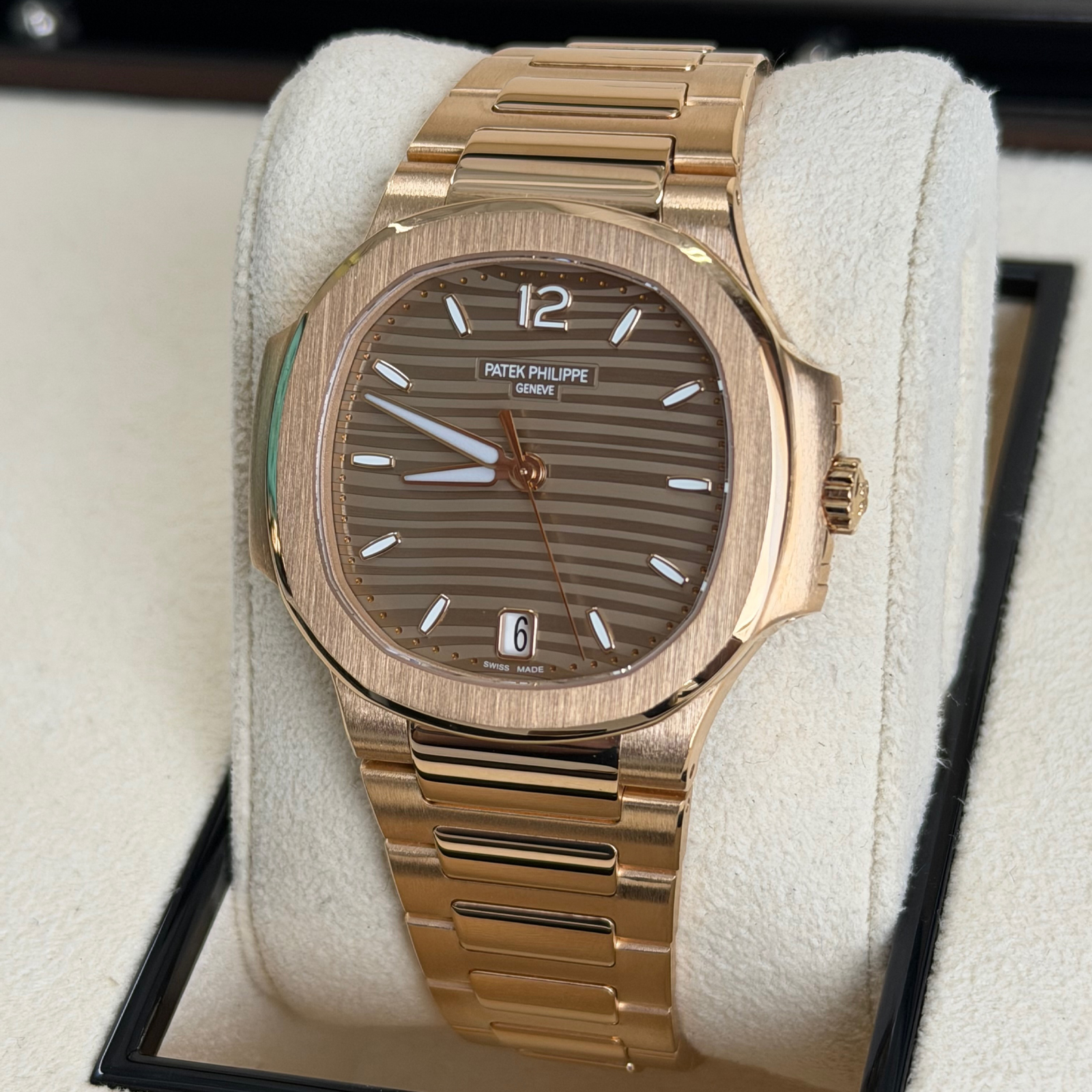 Patek Philippe Nautilus 7118/1R – 2024 - Image 3