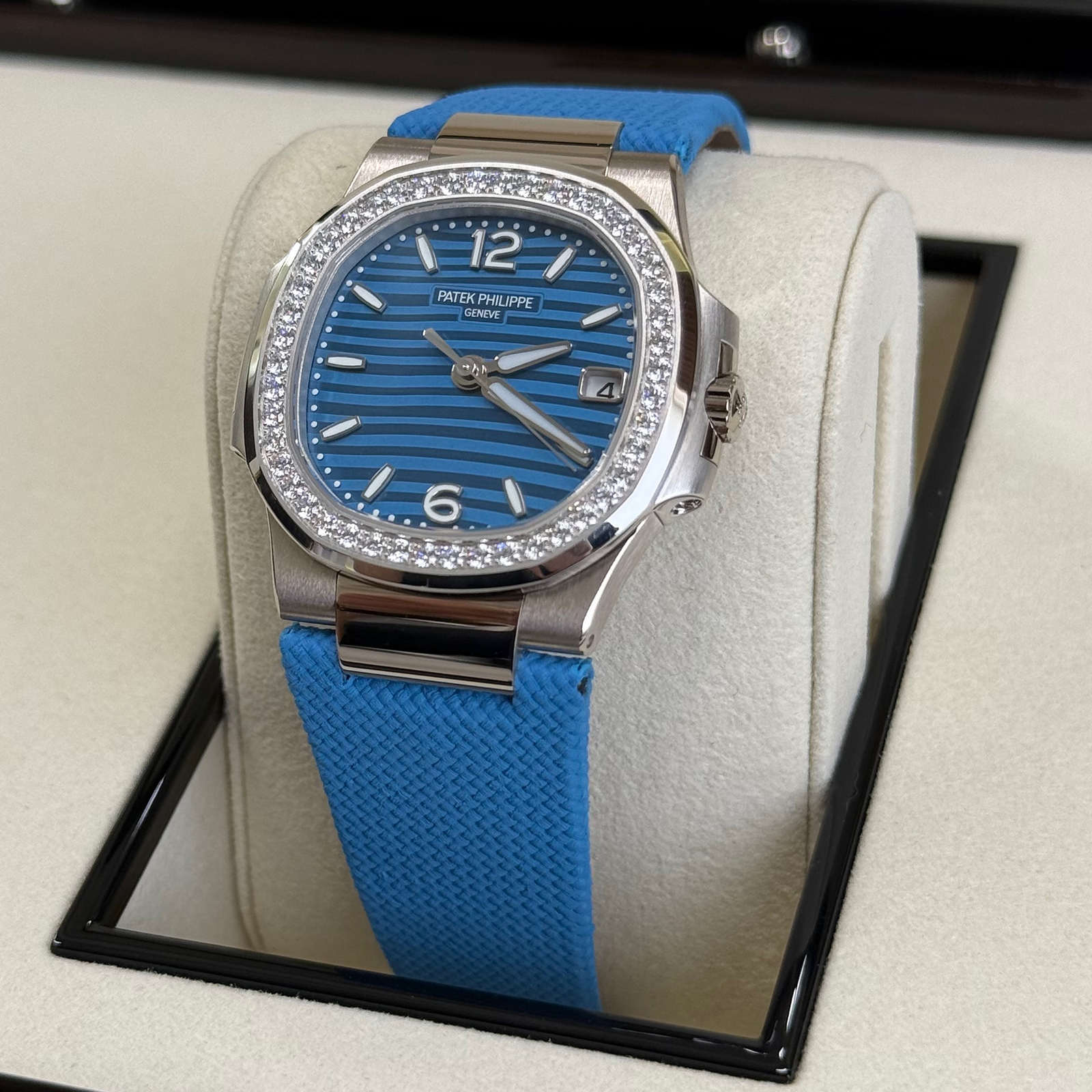 Patek Philippe Nautilus - Image 3