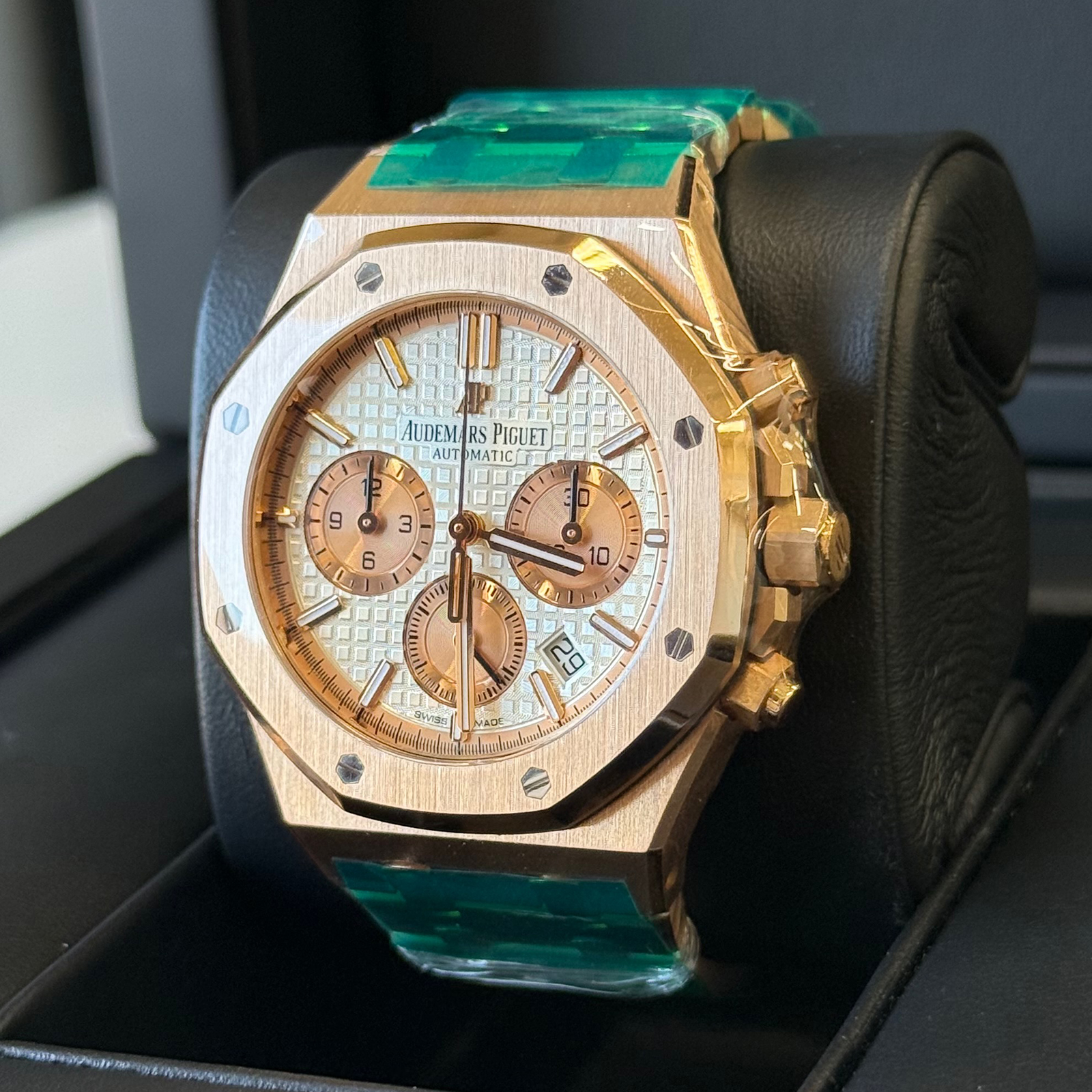 Audemars Piguet Royal Oak Chronograph - Image 3