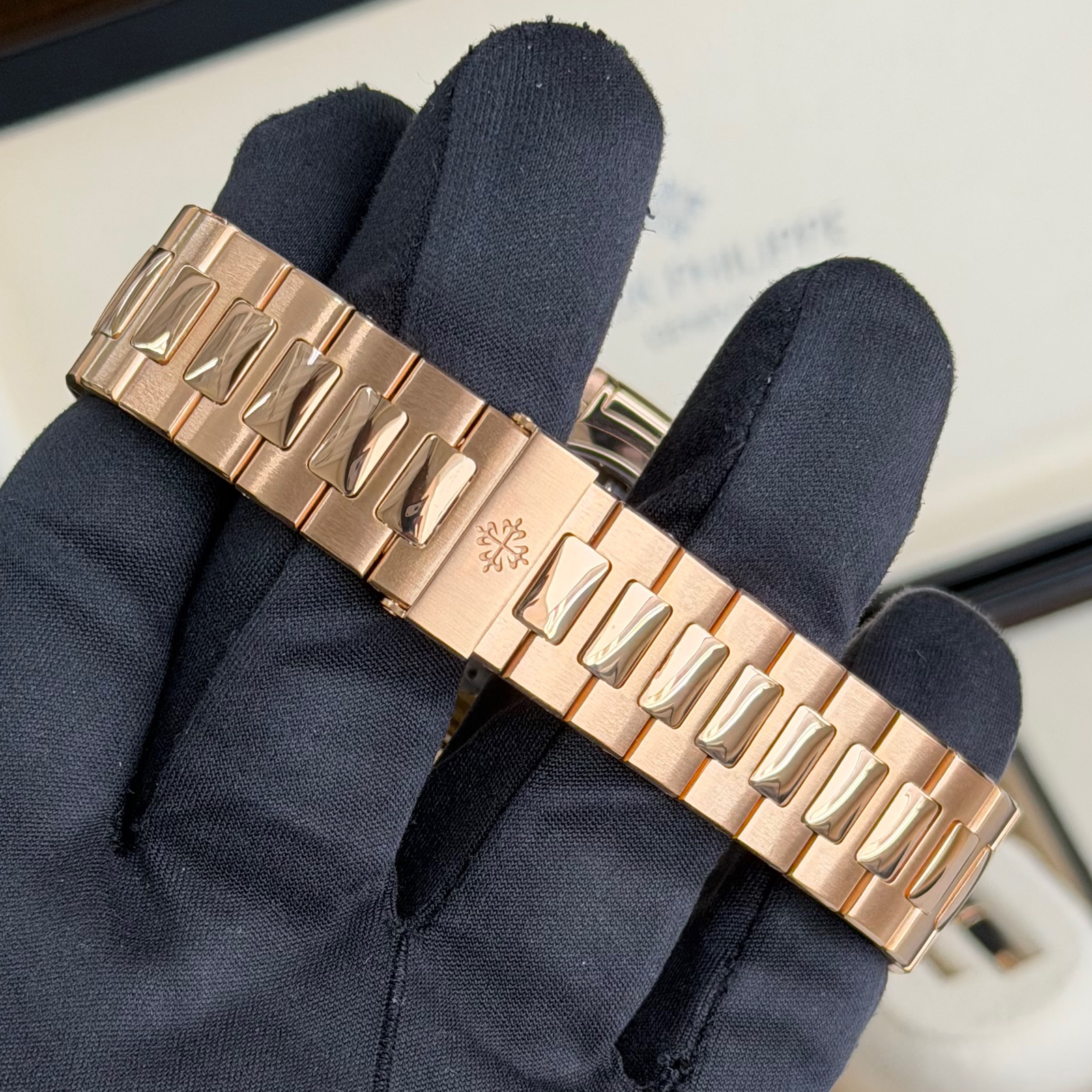 Patek Philippe Nautilus 5980/1R – 2016 - Image 4