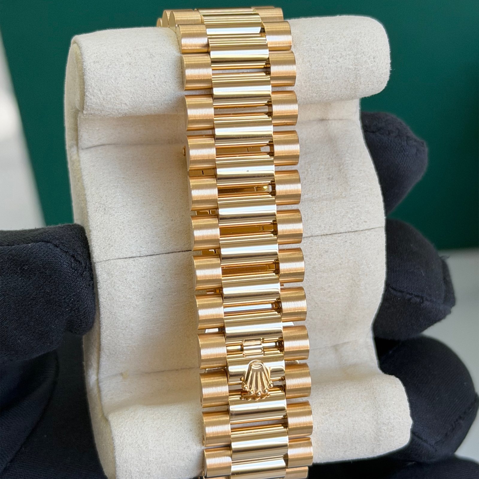 Rolex Day-Date 40 228238 — 2026 - Image 4