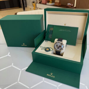How Luxury Watch Condition Affects Value: A Complete Guide for Los Angeles Buyers 