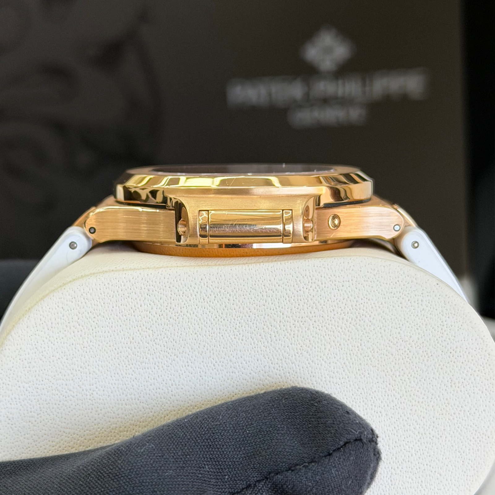 Patek Philippe Nautilus Chronograph 5980R-001 — 2016 - Image 5