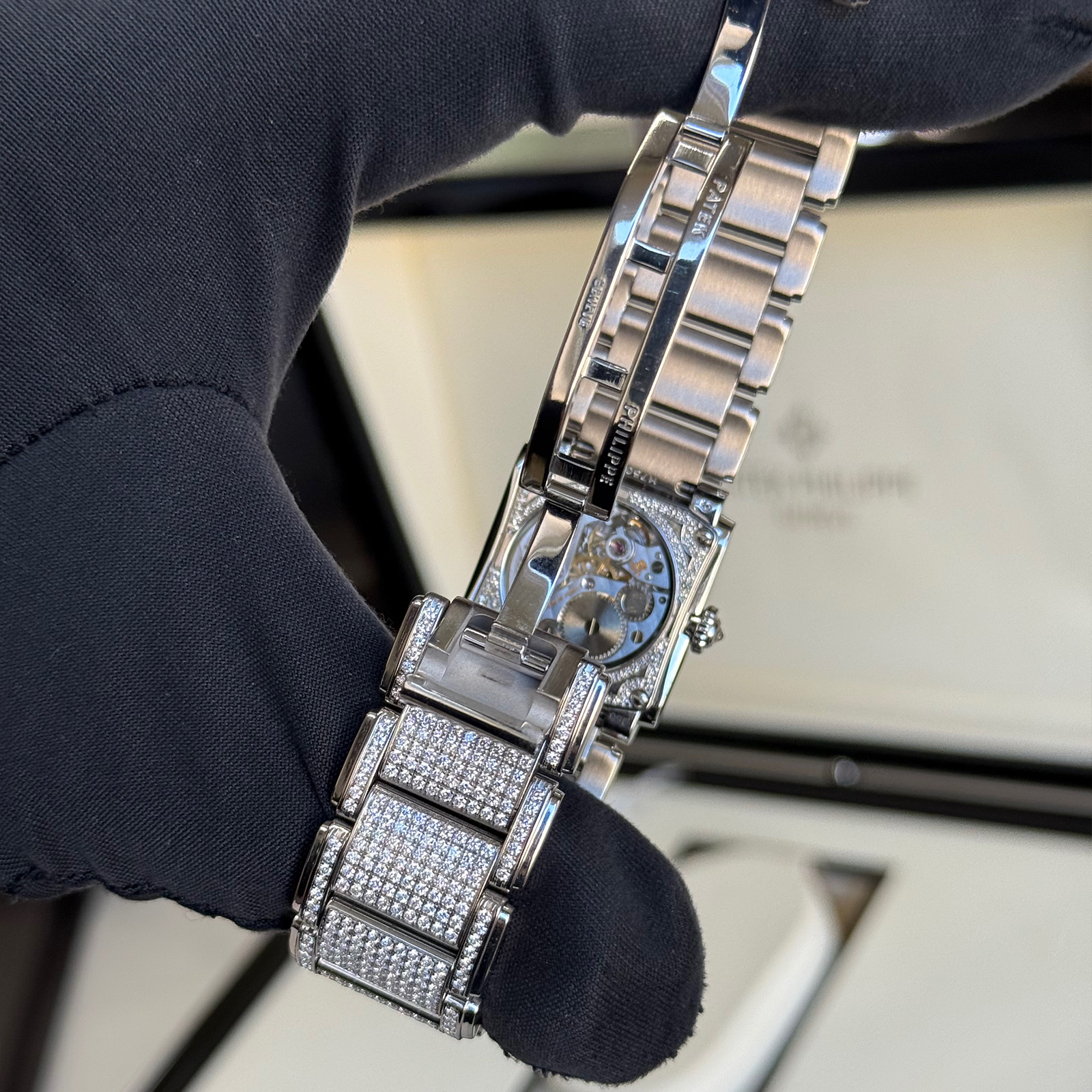 Patek Philippe 4909/50G Full Set - Image 5