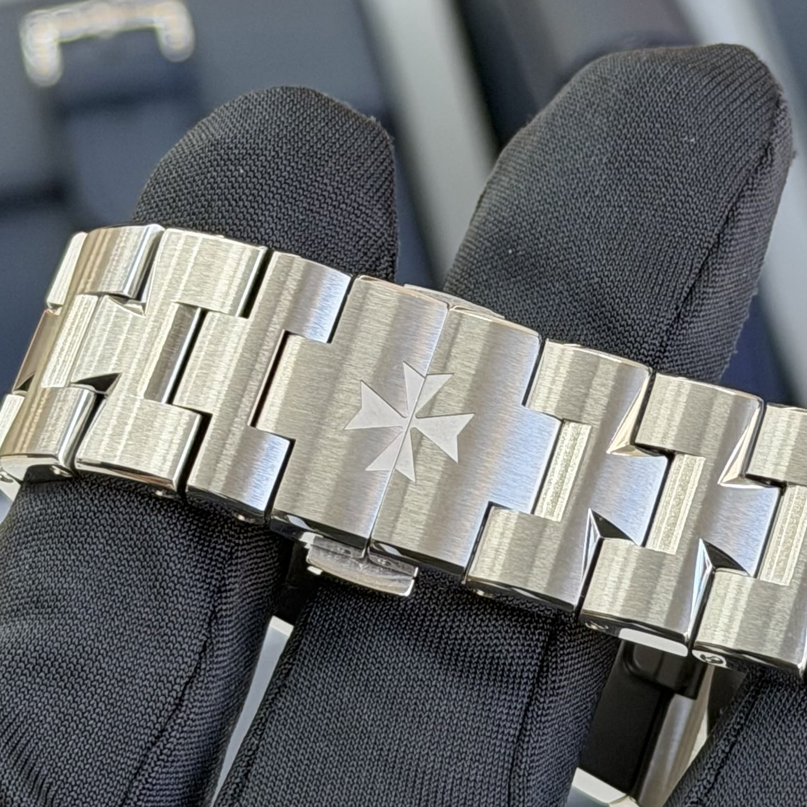 Vacheron Constantin Overseas Dual Time 7920V/210A-B546 — 2026 - Image 6
