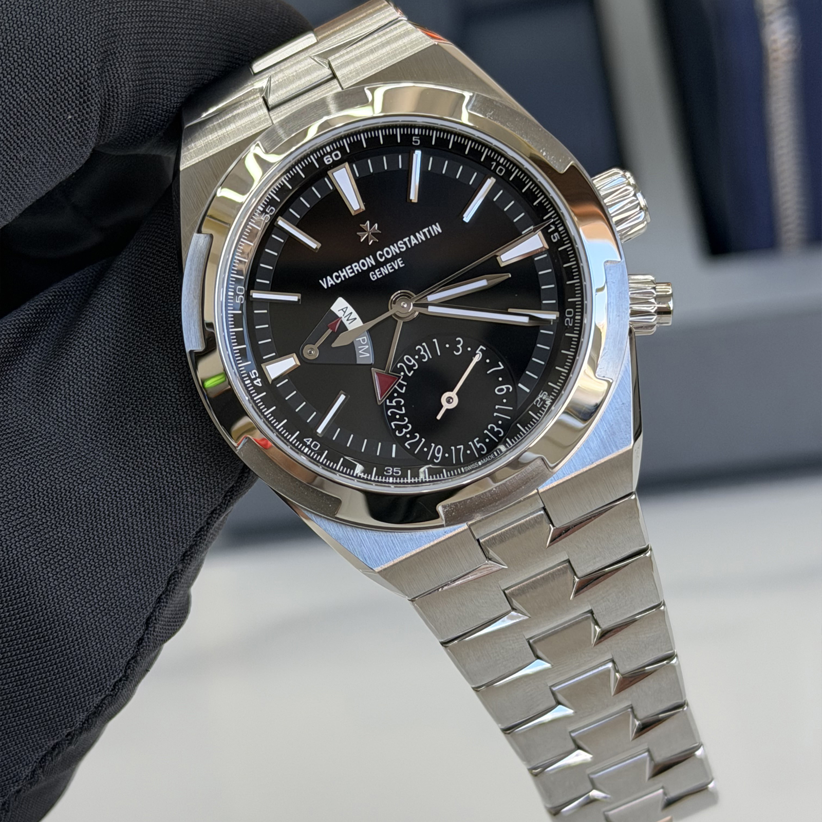 Vacheron Constantin Overseas Dual Time 7920V/210A-B546 — 2026 - Image 5