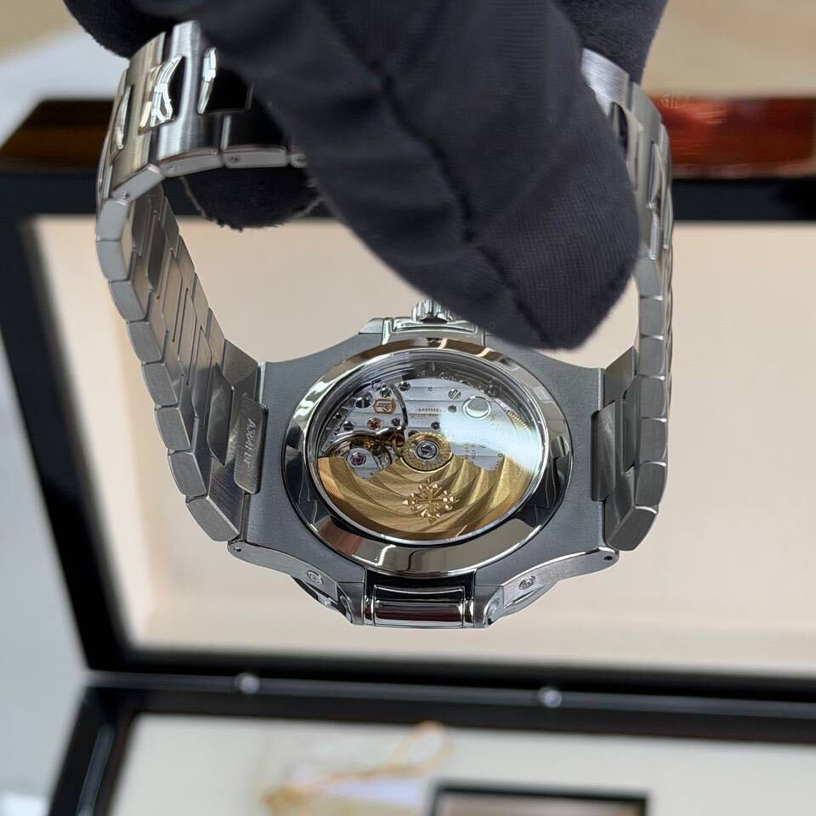 Patek Philippe Nautilus Annual Calendar Ref. 5726/1A — 2015 - Image 4