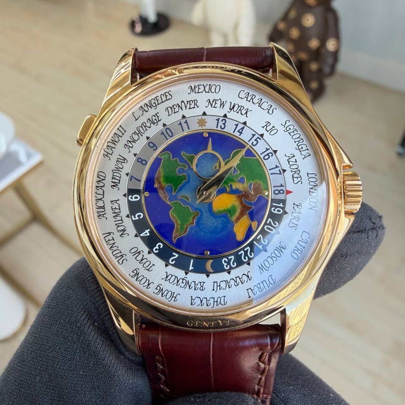 Patek Philippe Complications World Time Ref. 5131J - Image 5