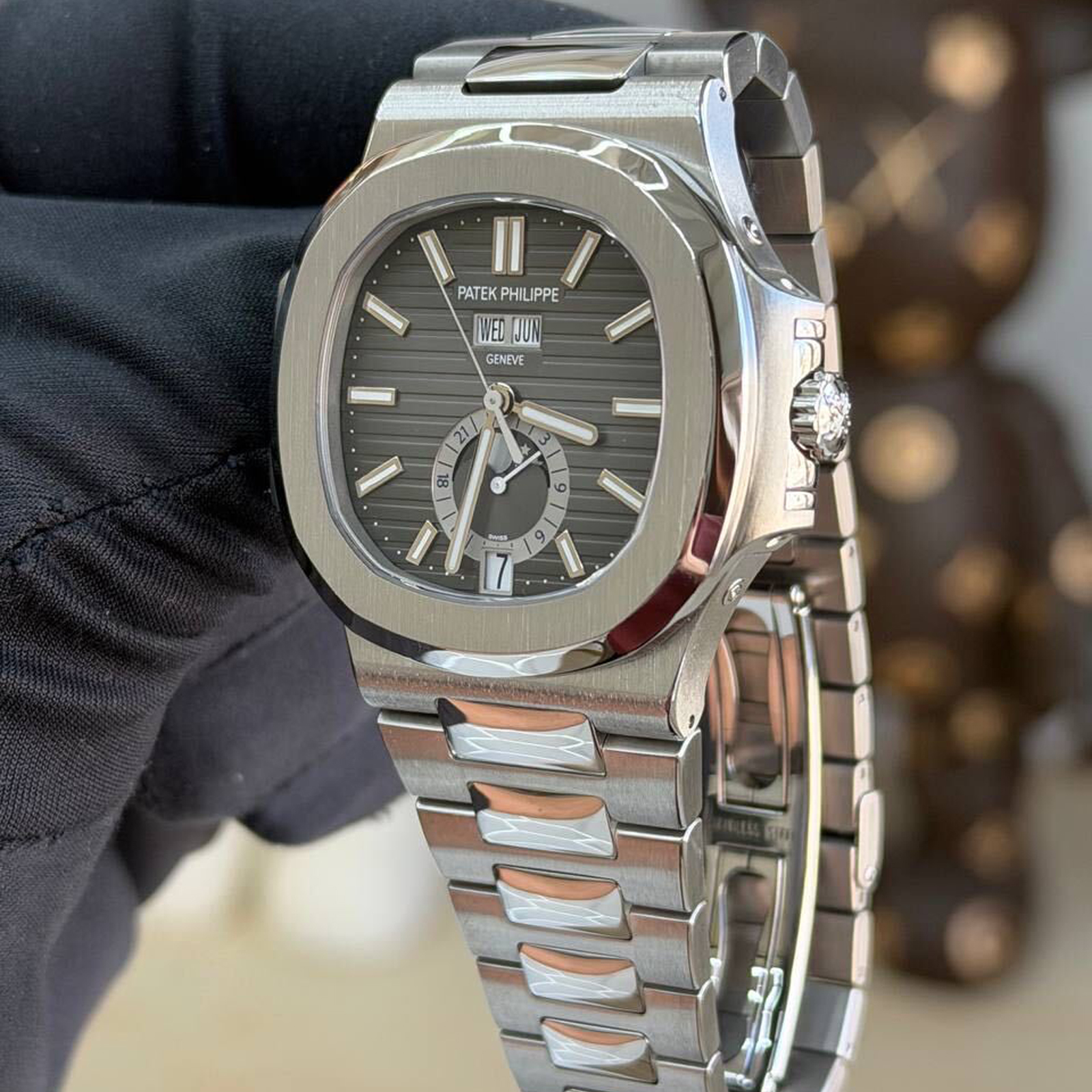 Patek Philippe Nautilus Annual Calendar Ref. 5726/1A — 2015 - Image 7