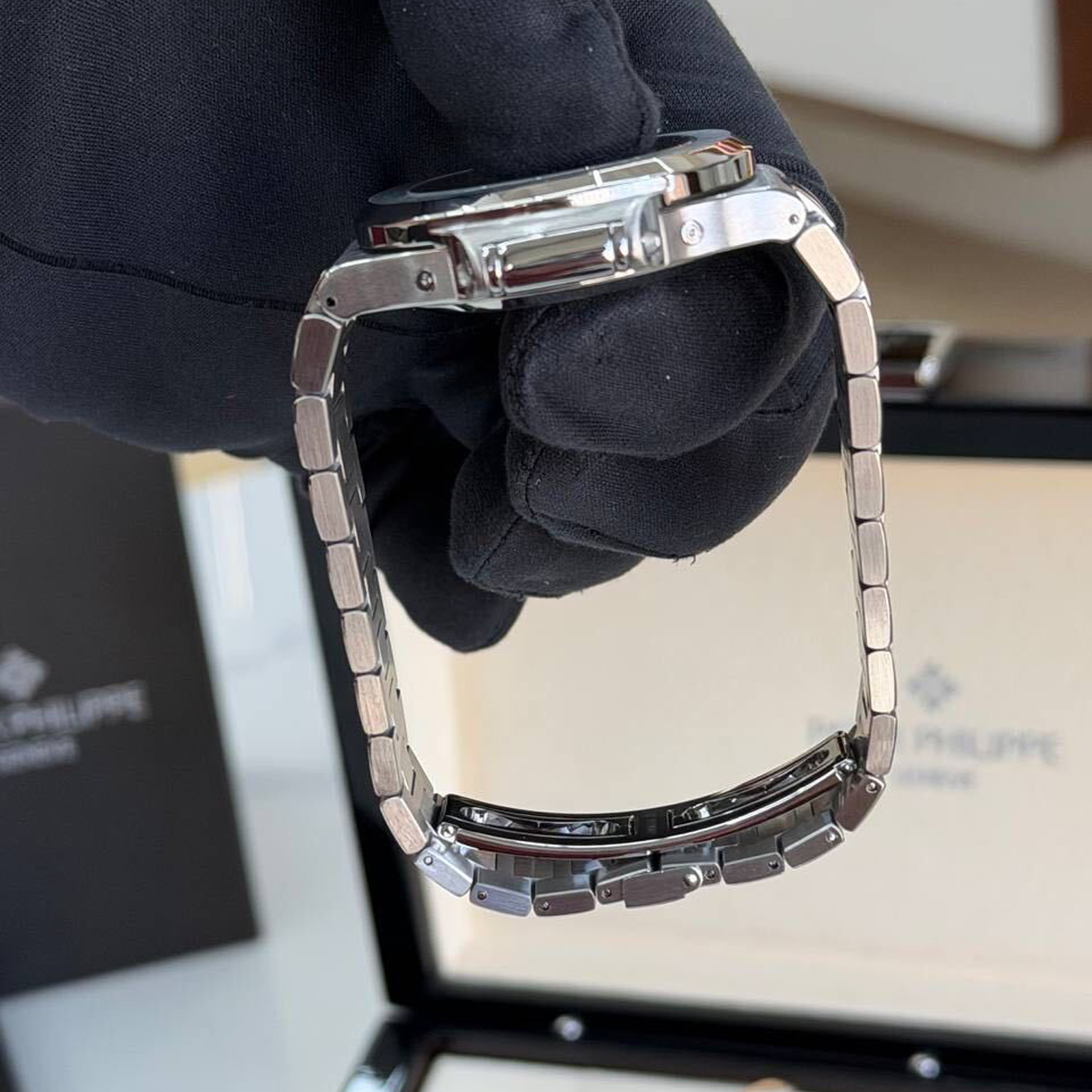 Patek Philippe Nautilus Annual Calendar Ref. 5726/1A — 2015 - Image 8